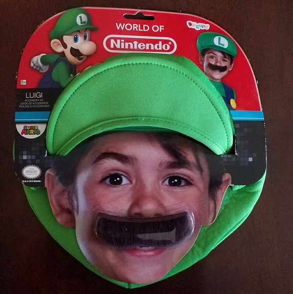 Nintendo Luigi Super Mario Bros. Accessory Kit NEW - Picture 1 of 5
